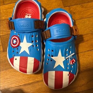 Crocs Kids Blue and Red Clogs captain america